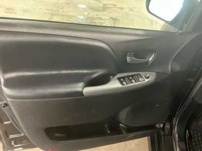 2019 Toyota Sienna — photo 11 view