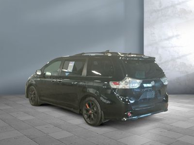 2019 Toyota Sienna — interior view