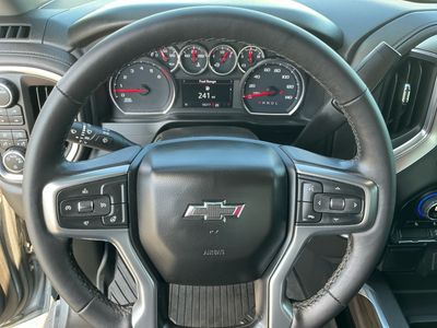 2022 Chevrolet Silverado 1500 LTD — photo 11 view