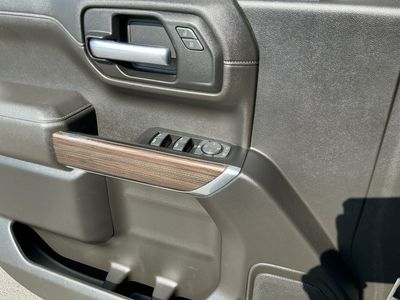 2022 Chevrolet Silverado 1500 LTD — photo 10 view