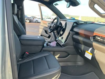2026 GMC Yukon XL - Photo 13