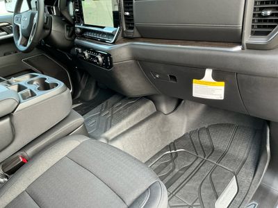 2026 Chevrolet Silverado 1500 - Photo 6
