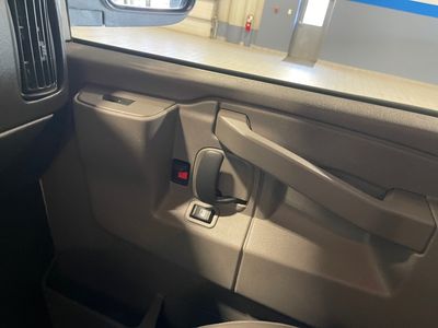 2023 Chevrolet Express Cargo Van - Photo 12