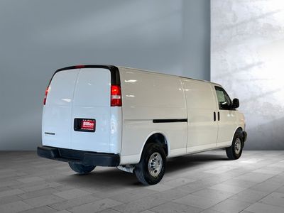 2023 Chevrolet Express Cargo Van - Photo 4