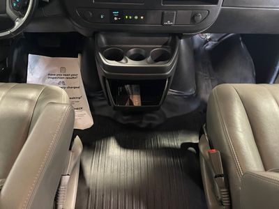 2023 Chevrolet Express Cargo Van - Photo 6