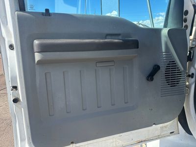 2012 Ford Super Duty F-750 Straight Frame — photo 8 view