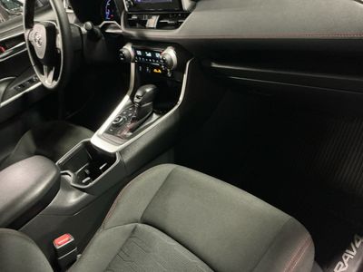 2024 Toyota RAV4 Prime — photo 8 view