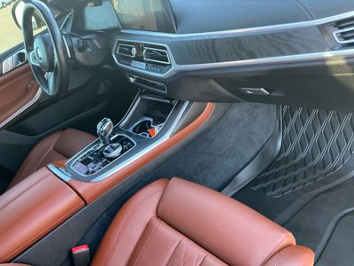2022 BMW X7 — photo 11 view