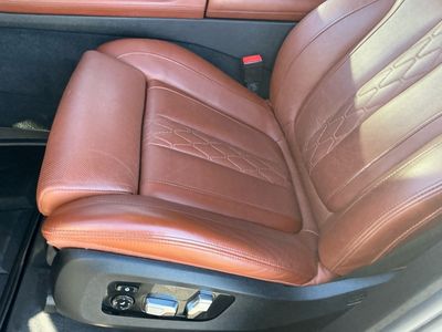 2022 BMW X7 — photo 13 view