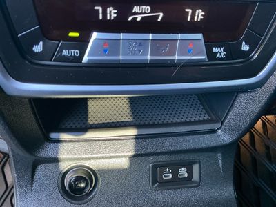 2022 BMW X7 — photo 9 view