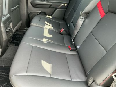 2026 Chevrolet Colorado — photo 12 view