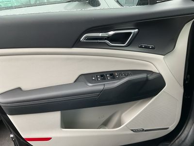 2026 Kia Sportage — photo 9 view