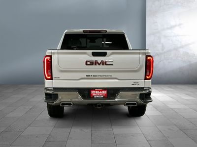 2022 GMC Sierra 1500 — interior view