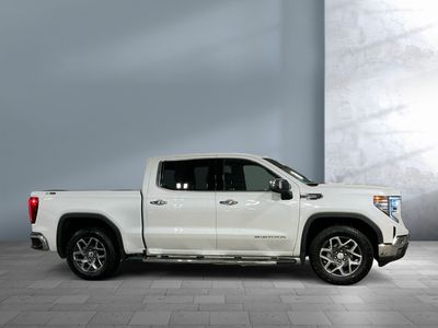 2022 GMC Sierra 1500 — detail view