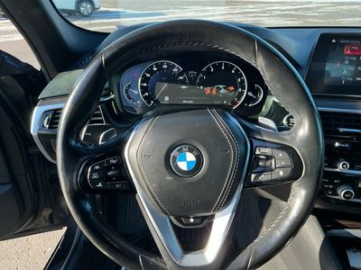 2019 BMW 5 Series — photo 14 view