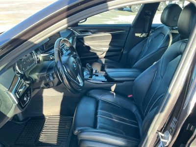 2019 BMW 5 Series — photo 9 view