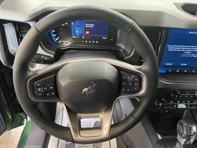 2024 Ford Bronco — photo 10 view