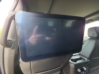 2023 GMC Yukon — photo 14 view