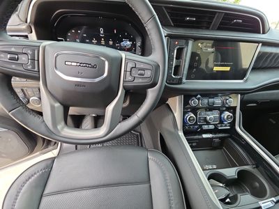 2023 GMC Yukon — photo 15 view