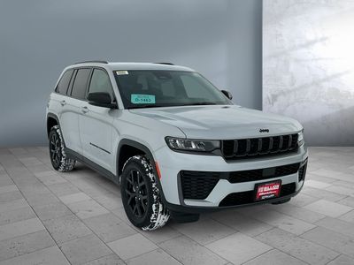 2026 Jeep Grand Cherokee — side profile view