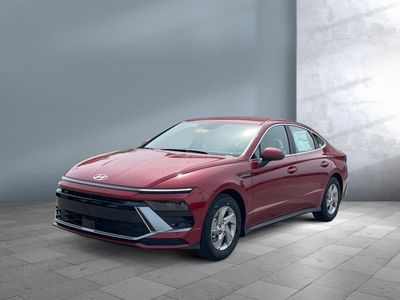 2025 Hyundai Sonata — front three-quarter view