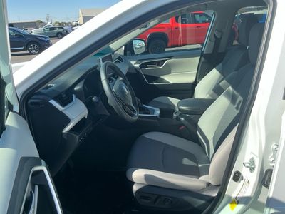 2023 Toyota RAV4 — photo 15 view