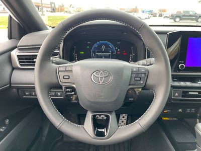 2026 Toyota Camry — photo 10 view