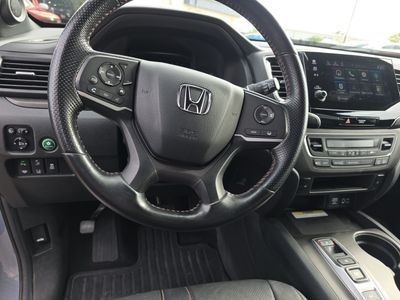 2023 Honda Passport — photo 10 view