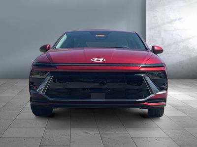 2025 Hyundai Sonata - Photo 2