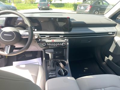 2025 Hyundai Sonata - Photo 13