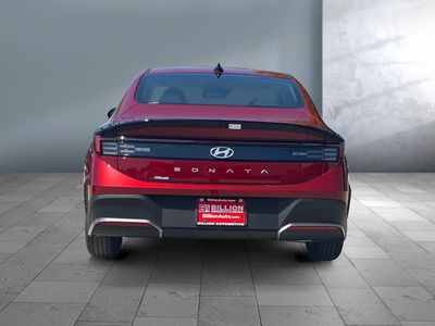 2025 Hyundai Sonata - Photo 4