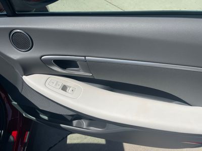 2025 Hyundai Sonata - Photo 8