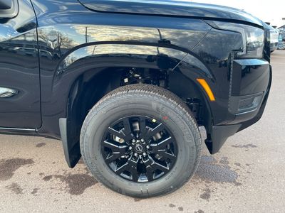 2026 Nissan Frontier — photo 7 view