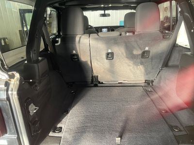 2019 Jeep Wrangler Unlimited — photo 15 view