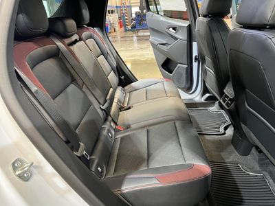 2026 Chevrolet Equinox — photo 8 view