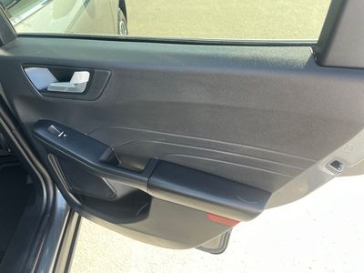 2025 Ford Escape — photo 12 view