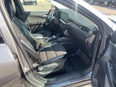 2025 Ford Escape — photo 14 view