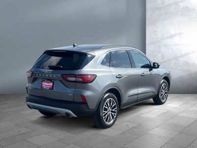2025 Ford Escape — detail view