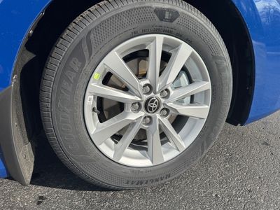 2026 Toyota Camry — photo 14 view