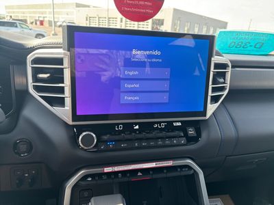 2025 Toyota Tundra 4WD — photo 11 view