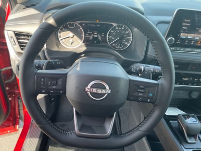 2026 Nissan Rogue — photo 9 view