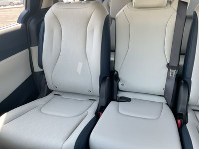 2026 Kia Carnival Hybrid - Photo 15
