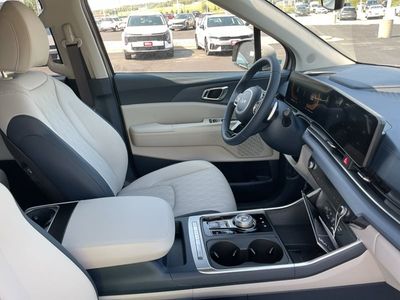 2026 Kia Carnival Hybrid - Photo 6