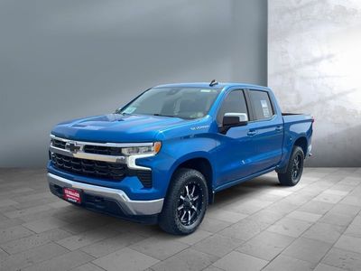 2022 Chevrolet Silverado 1500 — front three-quarter view