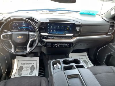 2022 Chevrolet Silverado 1500 — photo 9 view