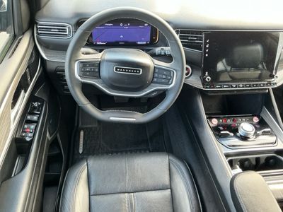 2024 Jeep Wagoneer - Photo 12