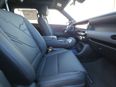 2026 Hyundai Palisade — engine compartment view