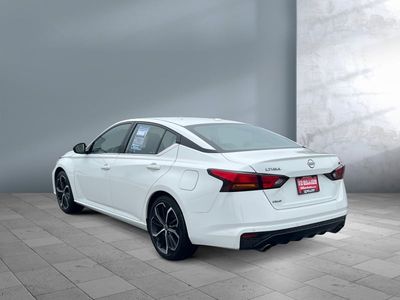 2023 Nissan Altima - Photo 4