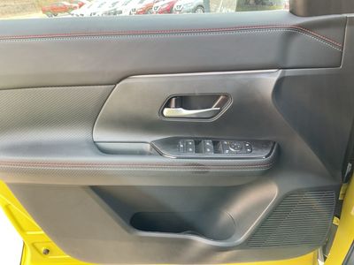 2026 Nissan Kicks — photo 8 view