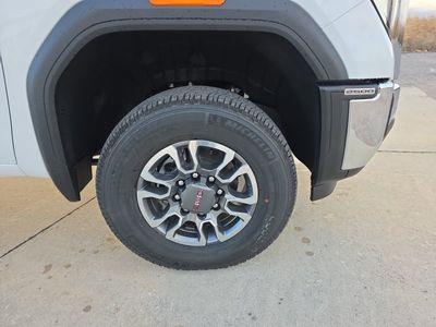 2026 GMC Sierra 2500HD — photo 14 view